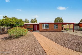 7118 E Eli Place, Tucson, AZ 85710
