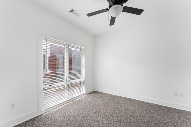 2704 Clifton Ave Apt 203, Nashville, TN 37209