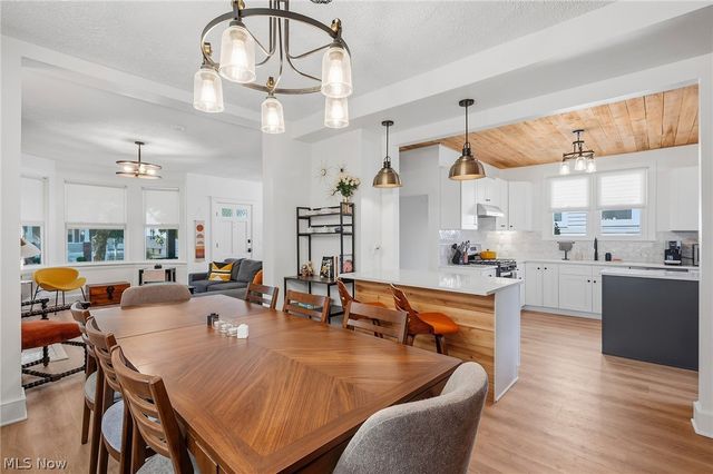1655 Lauderdale Avenue, Lakewood, OH 44107