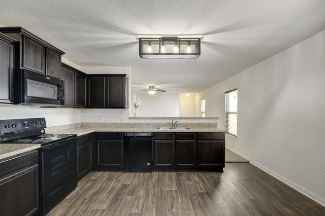 1444 Breanna LN, Kyle, TX 78640