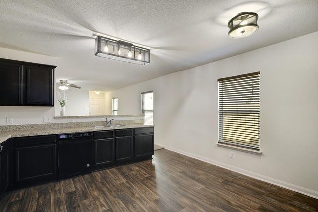 1444 Breanna LN, Kyle, TX 78640