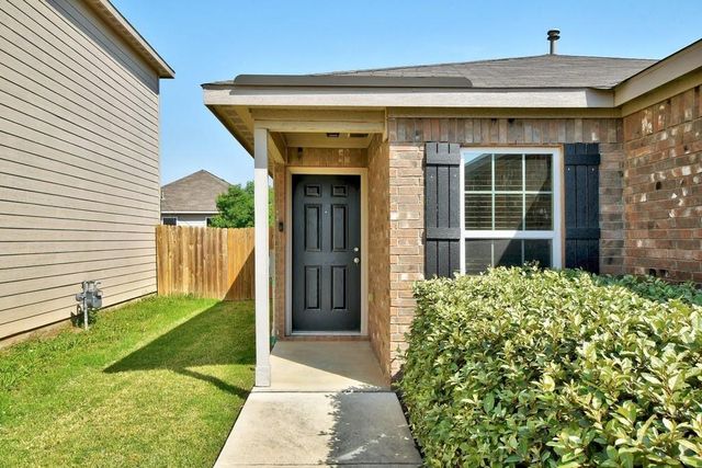 1444 Breanna LN, Kyle, TX 78640