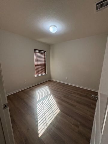 1444 Breanna LN, Kyle, TX 78640