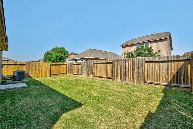 1444 Breanna LN, Kyle, TX 78640