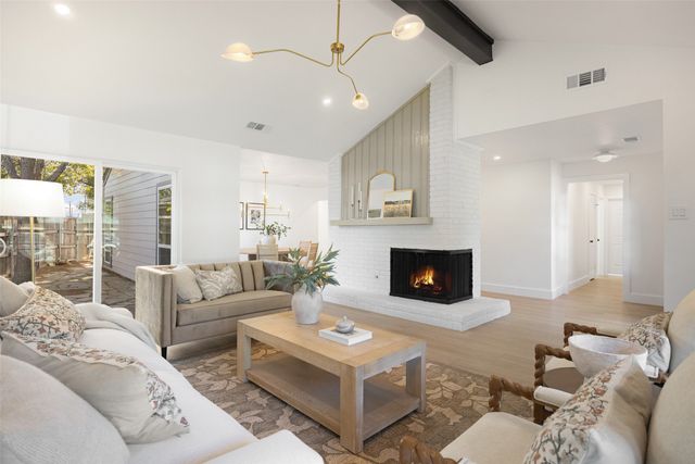 6016 Canyon Springs Road, Dallas, TX 75248