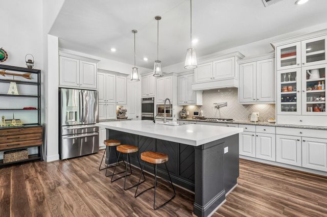 1700 Graystone Hills Drive, Conroe, TX 77304