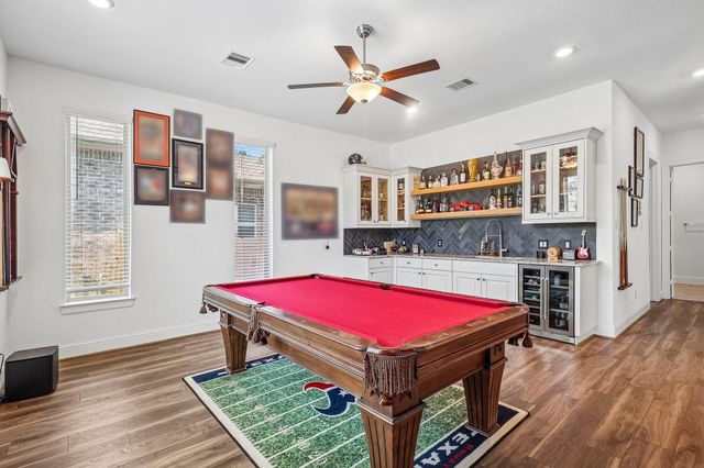1700 Graystone Hills Drive, Conroe, TX 77304