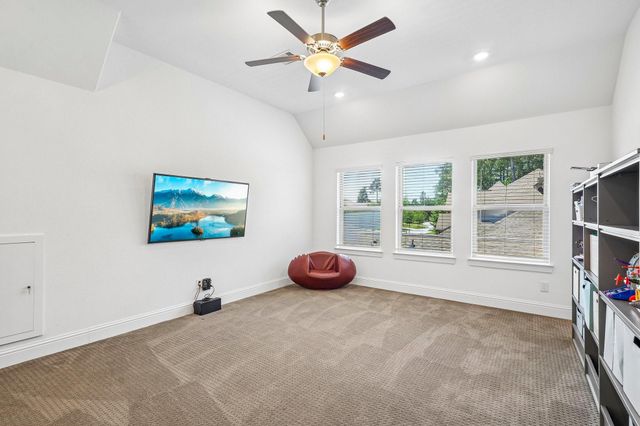 1700 Graystone Hills Drive, Conroe, TX 77304