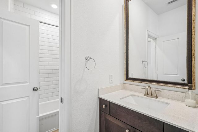 1700 Graystone Hills Drive, Conroe, TX 77304