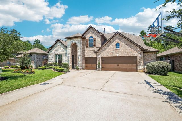 1700 Graystone Hills Drive, Conroe, TX 77304