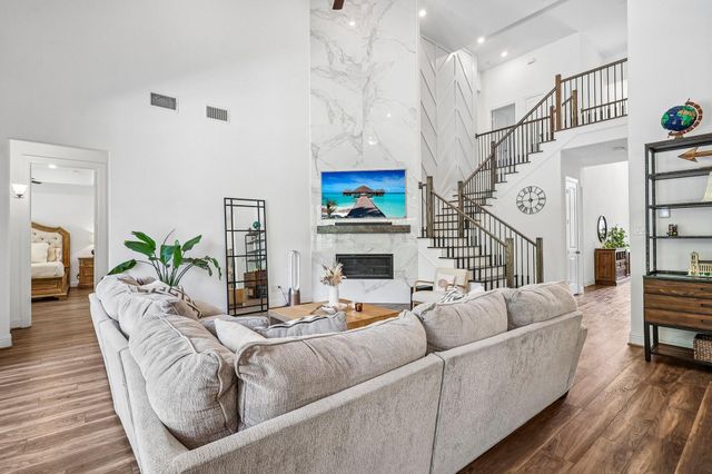 1700 Graystone Hills Drive, Conroe, TX 77304