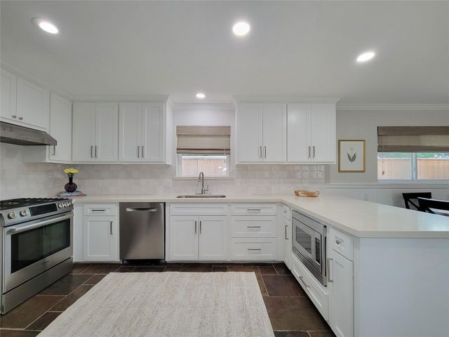 4326 Briarbend Drive, Houston, TX 77035