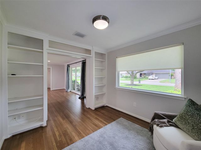 4326 Briarbend Drive, Houston, TX 77035