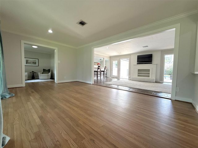 4326 Briarbend Drive, Houston, TX 77035