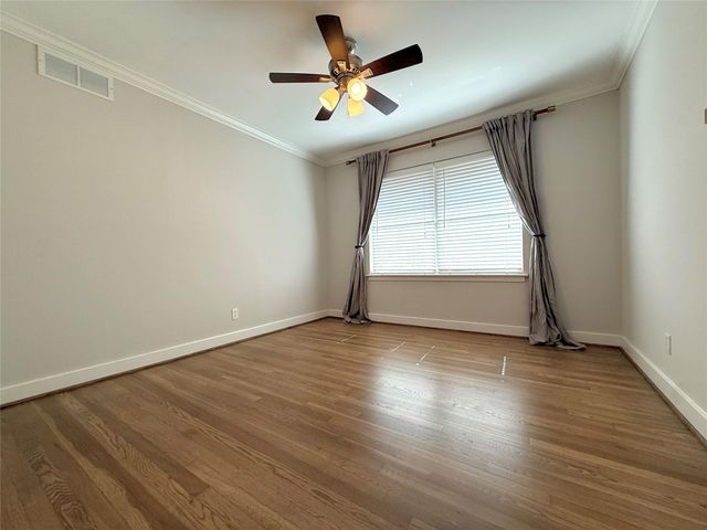 4326 Briarbend Drive, Houston, TX 77035