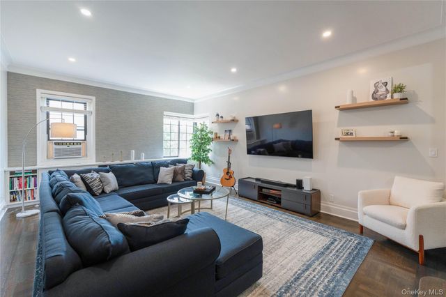 35 Parkview Avenue 6G, Bronxville, NY 10708