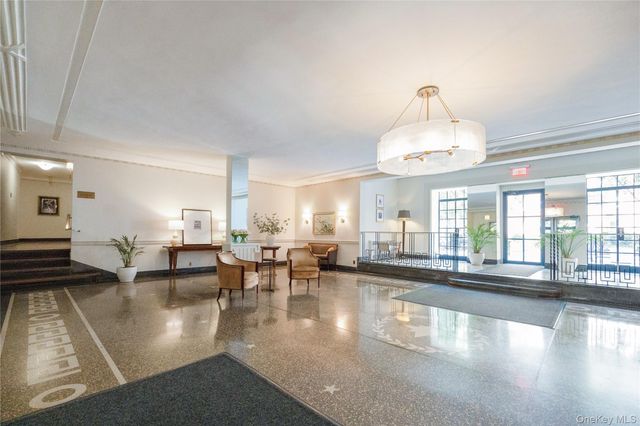 35 Parkview Avenue 6G, Bronxville, NY 10708