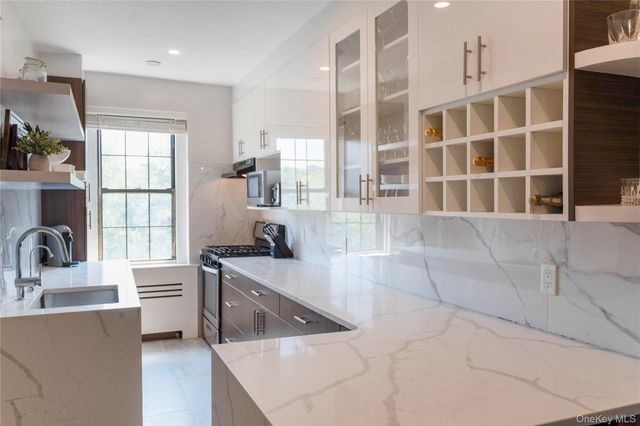 35 Parkview Avenue 6G, Bronxville, NY 10708