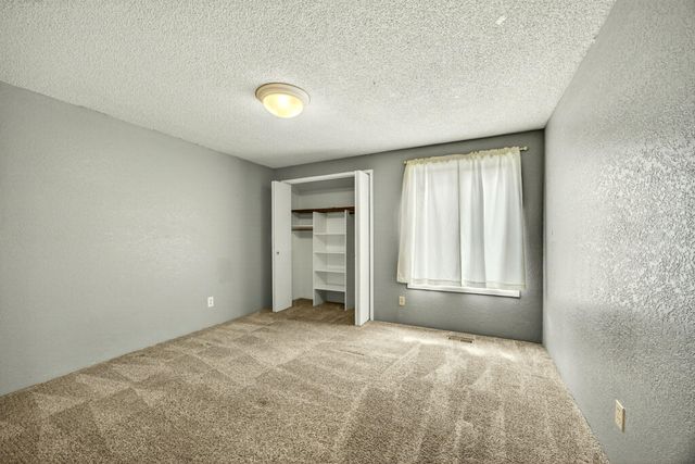 2409 Greenbrook Drive, Medford, OR 97504