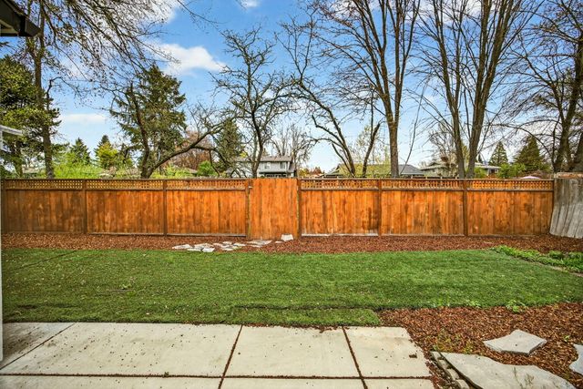 2409 Greenbrook Drive, Medford, OR 97504