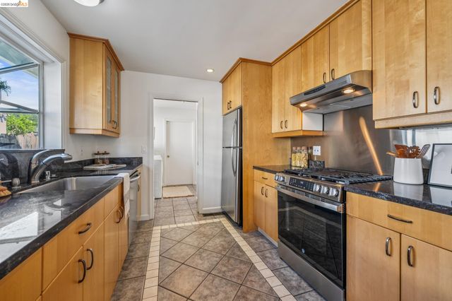 482 Lewis Ave, San Leandro, CA 94577