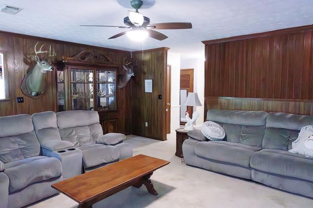6404 Cartledge Road, Box Springs, GA 31801