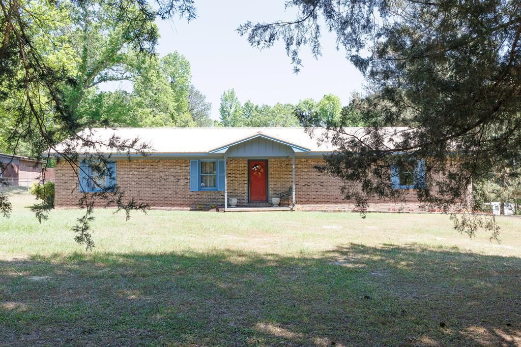 6404 Cartledge Road, Box Springs, GA 31801