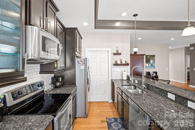 1263 Curry Way, Matthews, NC 28104
