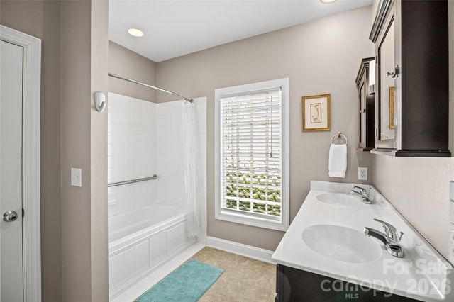 1263 Curry Way, Matthews, NC 28104