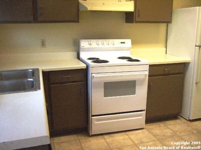 534 SOUTHTRAIL DR, San Antonio, TX 78216