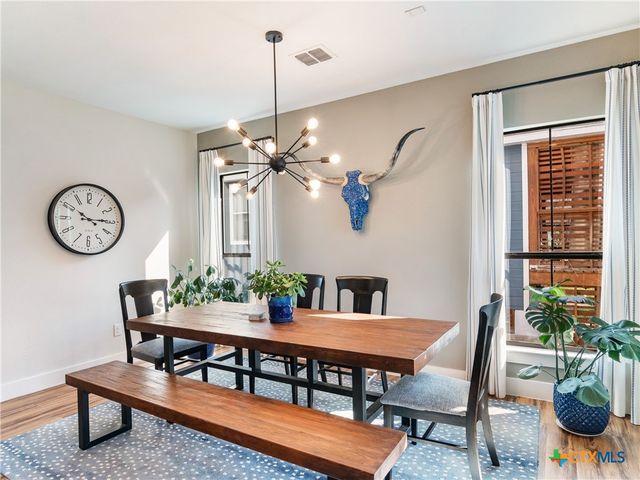 502 E Basel Street, New Braunfels, TX 78130