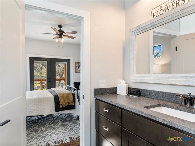 502 E Basel Street, New Braunfels, TX 78130