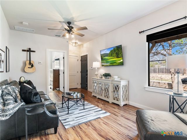 502 E Basel Street, New Braunfels, TX 78130