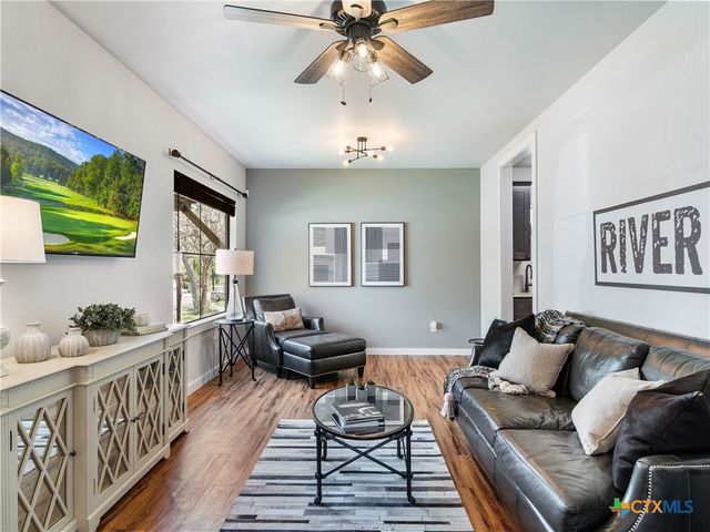 502 E Basel Street, New Braunfels, TX 78130