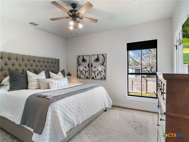 502 E Basel Street, New Braunfels, TX 78130