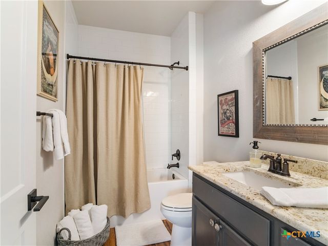 502 E Basel Street, New Braunfels, TX 78130