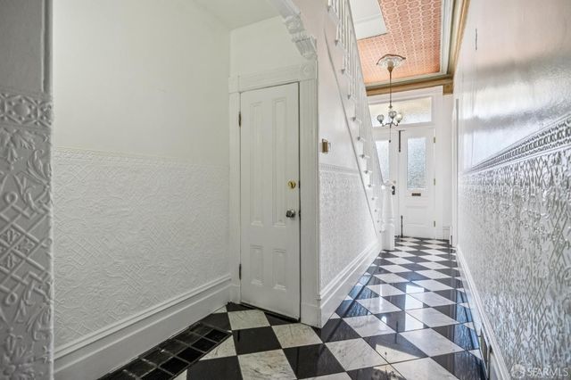 3846 Cesar Chavez Street, San Francisco, CA 94131