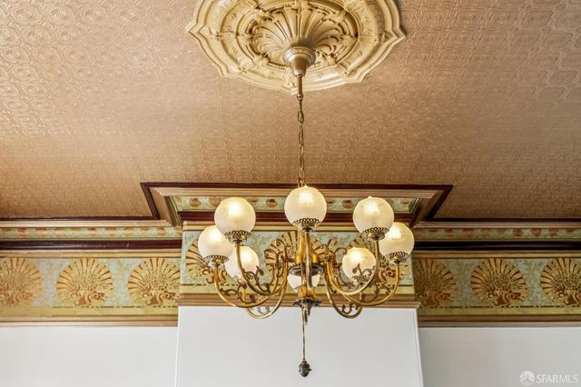 3846 Cesar Chavez Street, San Francisco, CA 94131