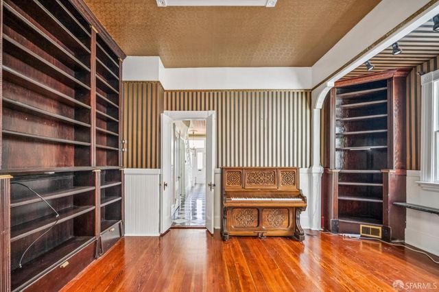 3846 Cesar Chavez Street, San Francisco, CA 94131