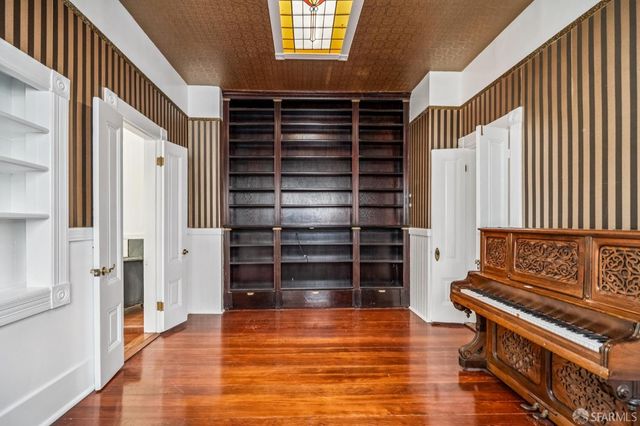 3846 Cesar Chavez Street, San Francisco, CA 94131