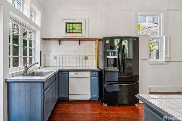 3846 Cesar Chavez Street, San Francisco, CA 94131