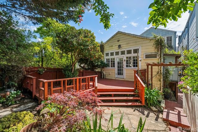 3846 Cesar Chavez Street, San Francisco, CA 94131