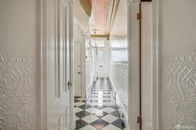 3846 Cesar Chavez Street, San Francisco, CA 94131