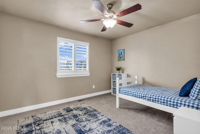 3827 W Coastal Dune Drive, South Jordan, UT 84009