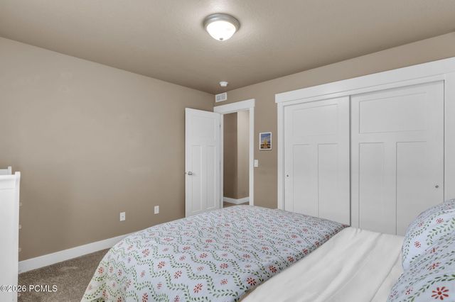 3827 W Coastal Dune Drive, South Jordan, UT 84009