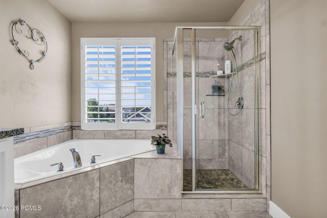 3827 W Coastal Dune Drive, South Jordan, UT 84009