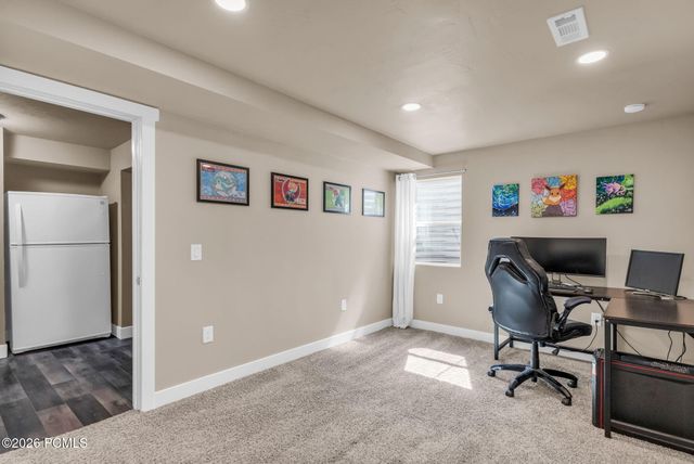3827 W Coastal Dune Drive, South Jordan, UT 84009