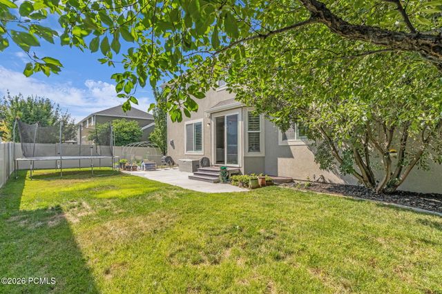 3827 W Coastal Dune Drive, South Jordan, UT 84009
