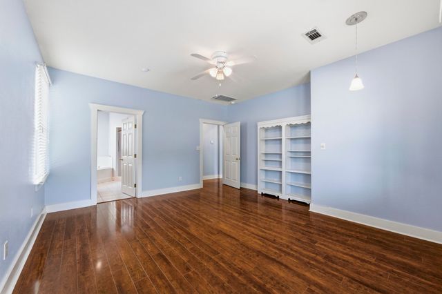 1331 6th Avenue, Fort Worth, TX 76104