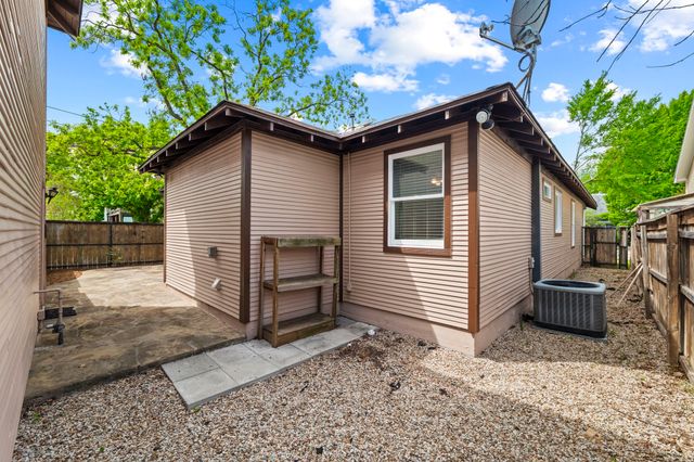 1331 6th Avenue, Fort Worth, TX 76104